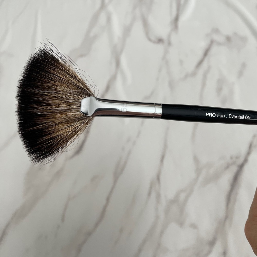 SEPHORA COLLECTION Pro Fan Brush #65 - Picture 8 of 10